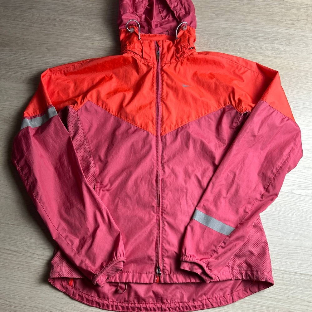 Nike Running Womens Medium Hooded Windbreaker Running Jacket Pink Red Reflective